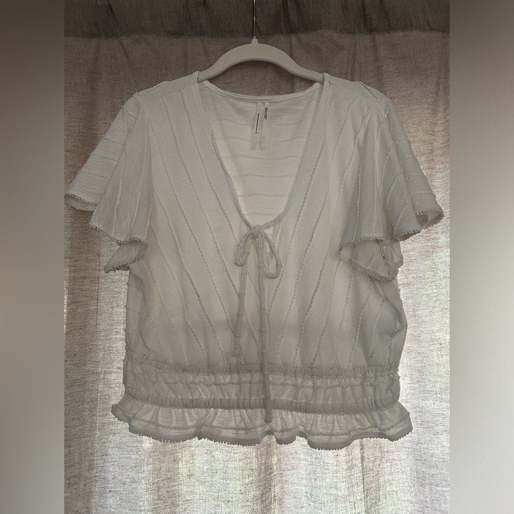 Cropped White Flutter Sleeve Tee